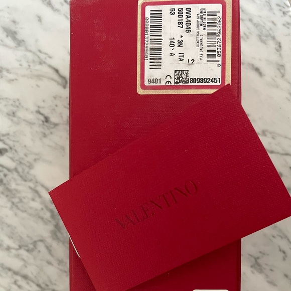 Valentino Rockstud Sunglasses - Picture 4 of 4